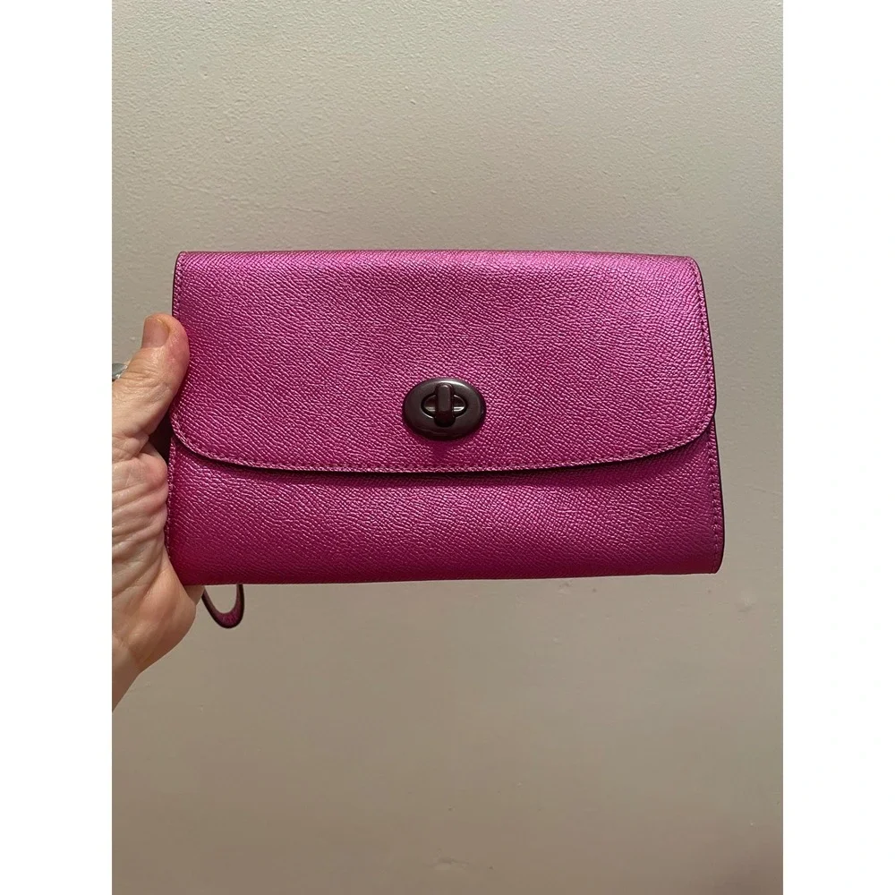 Coach Metallic Raspberry Wristlet Clutch Crossgrain Leather Turn Lock F22828